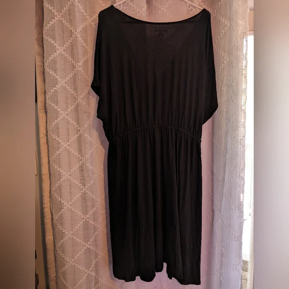 AMAZON Essentials V Neck Short Sleeve Dress NWOT - Picture 5 of 5